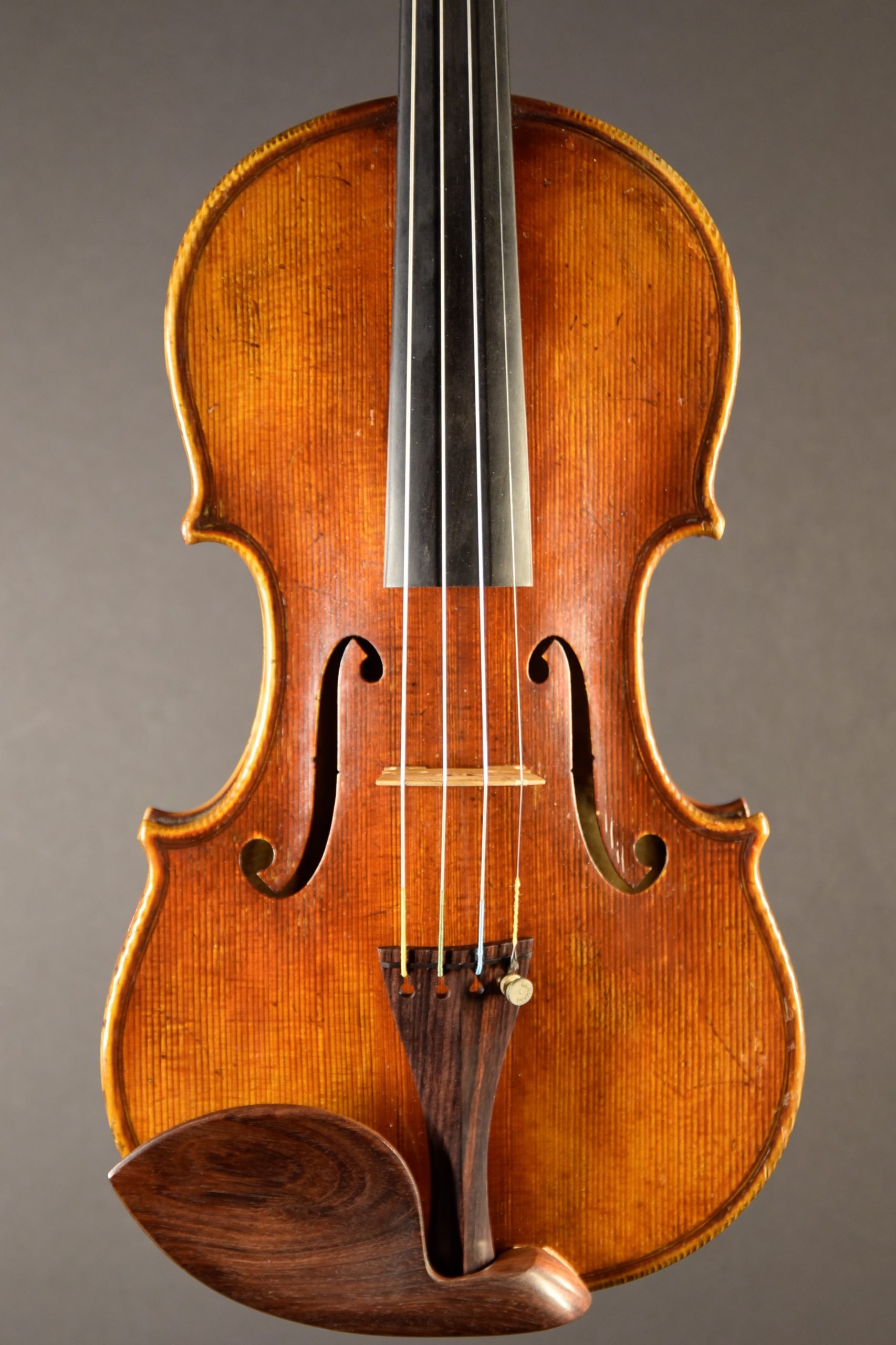 Violin labeled Michael Weller, 1980 Front